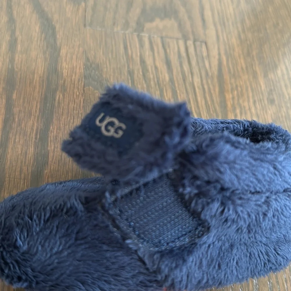UGG Navy Blue Bixbee Fuzzy Baby Booties (NWOT)